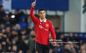 总决赛G2裁判报告：判罚全部无误 科内特虽抬起脚但非故意踢球